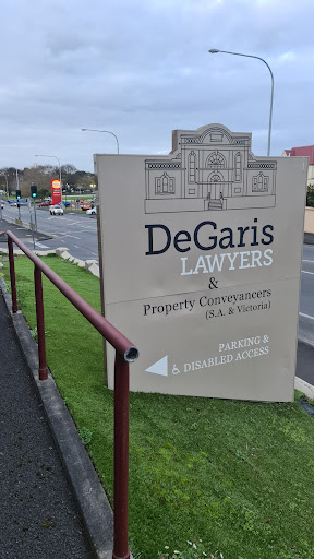 DeGaris Lawyers